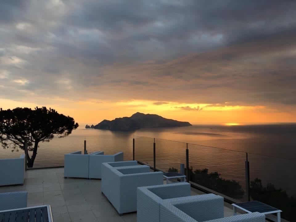 Sunset Aperitif & Dinner Experience “Positano, The Amalfi Drive, Ravello.”